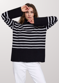 STRIPED TURTLE NECK PULLOVER