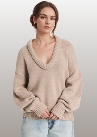 LONG SLEEVE PULLOVER WITH MID-NECKLINE