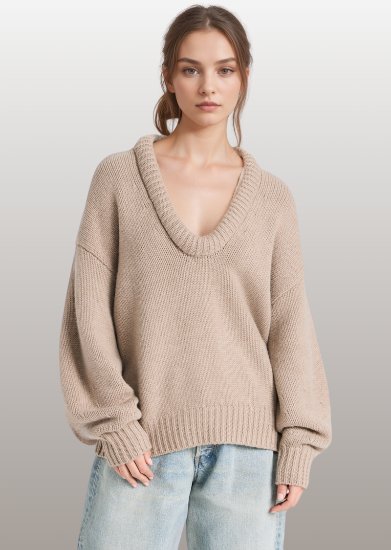 LONG SLEEVE PULLOVER WITH MID-NECKLINE