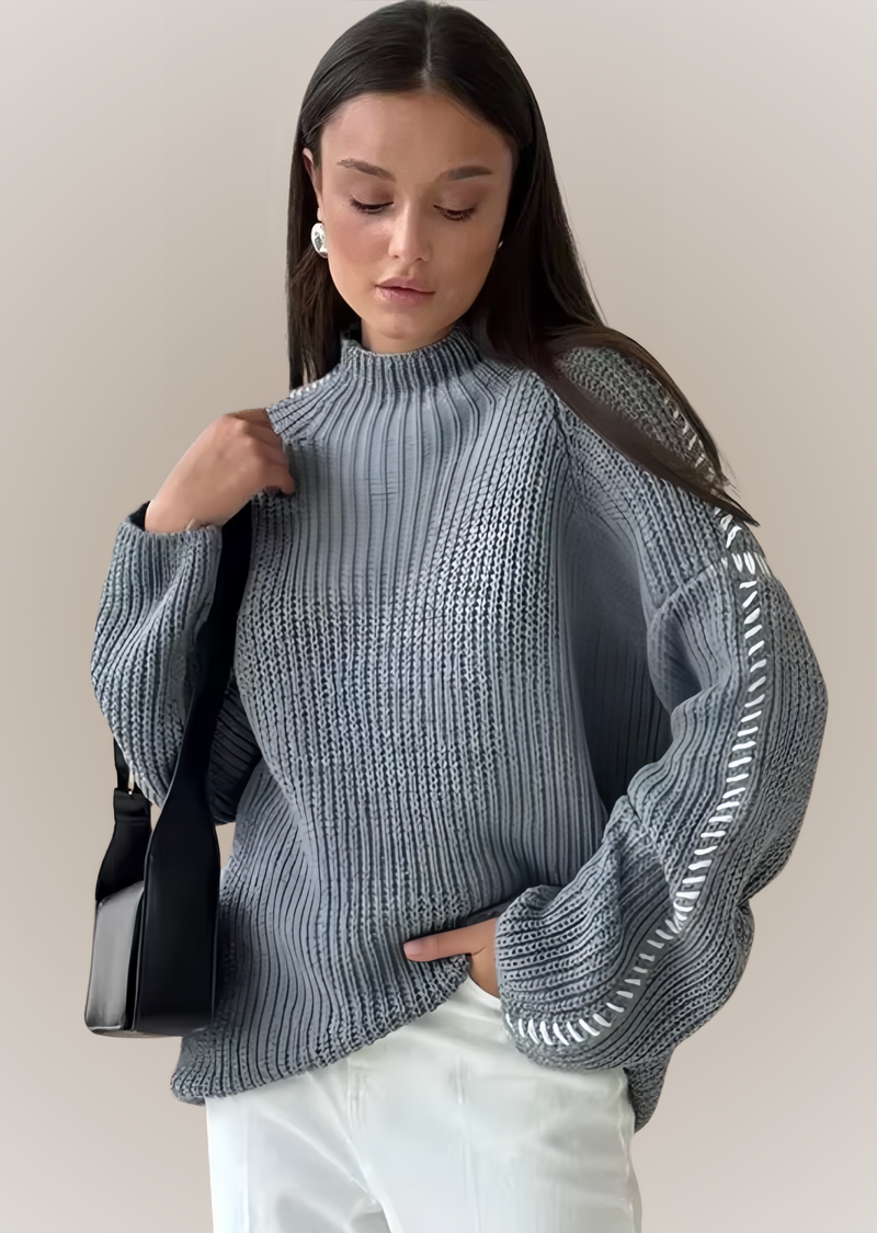 KNITTED PULLOVER WITH STITCHING ACCENT